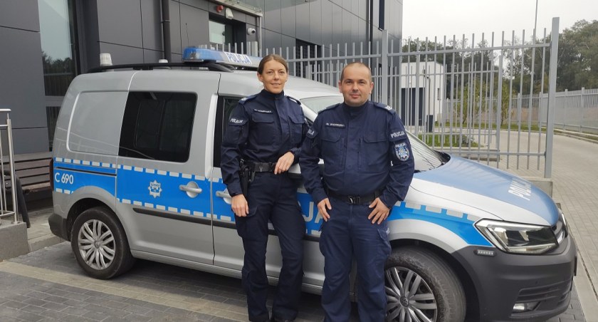 Policjanci odnaleźli zaginioną staruszkę. Nocne poszukiwania 94 latki zakończyły się sukcesem