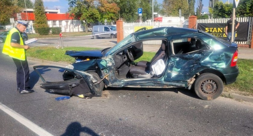 Śmiertelny wypadek w regionie. Osobówka zderzyła się z ciężarówką