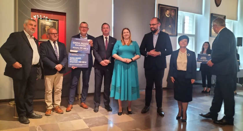 Miliony na budowę, przebudowę lub remont dróg w powiecie włocławskim. Sprawdź, które drogi znalazły się na liście
