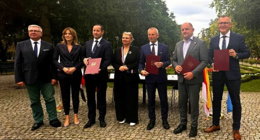 Burmistrz Brześcia Kujawskiego, Prezydent Inowrocławia i Burmistrz Ciechocinka podpisali porozumienie. Chodzi o uzdrowiska