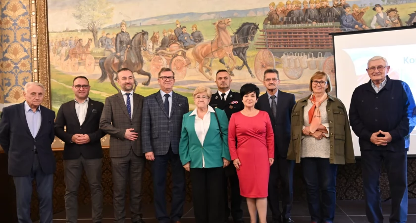  Wybory  parlamentarne Włocławek 2023.  Minister Infrastruktury Andrzej Adamczyk i komitet honorowy wspierają dr Joannę Borowiak