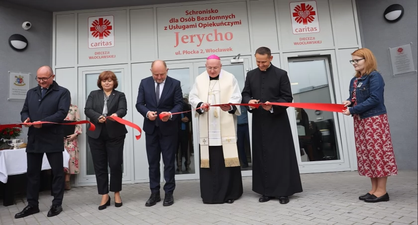 Nowe skrzydło schroniska dla bezdomnych przy ulicy Płockiej we Włocławku otwarte [ZDJĘCIA]