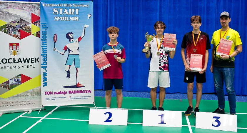 6 Otwarte Mistrzostwa Włocławka w Badmintonie za nami. Zacięta rywalizacja i wspaniała zabawa w Smólniku [ZDJĘCIA]