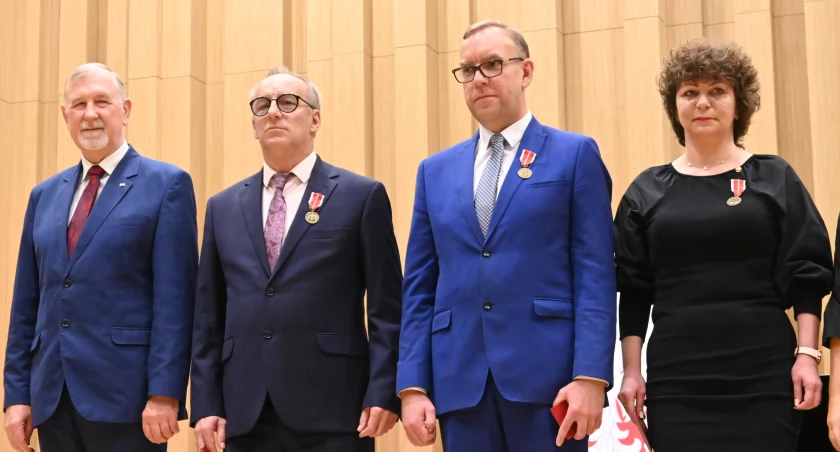 Uroczystości z okazji Dnia Edukacji Narodowej we Włocławku [ZDJĘCIA]