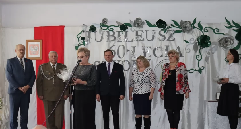 Jubileusz 60 lecia szkoły w Sarnowie. To był dzień wspomnień 
