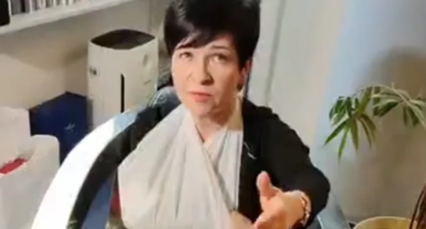 Dantejskie sceny w TVP. Posłanka z Włocławka Joanna Borowiak poturbowana. Na miejscu policja i pogotowie
