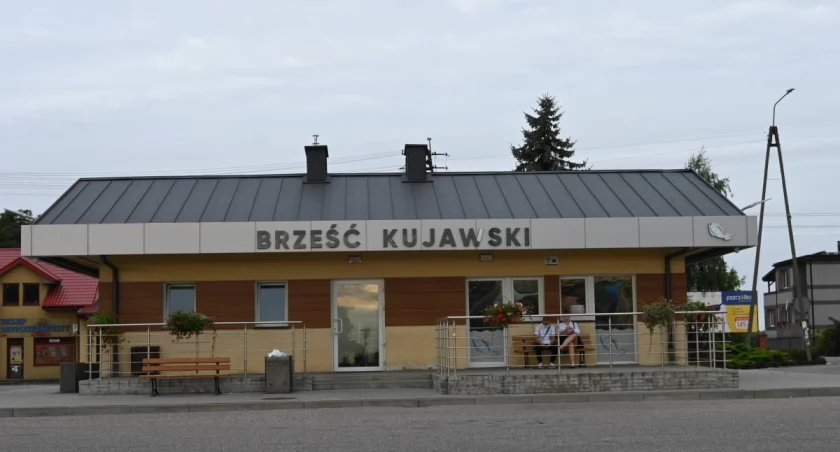 Autobusem do Brzeskiej Strefy Gospodarczej. Są nowe połączenia [ROZKLAD JAZDY]