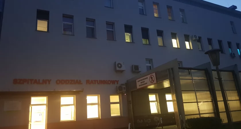 Szpital we Włocławku: Brak wolnych łóżek na Oddziale Dziecięcym. Sytuację komentują internauci