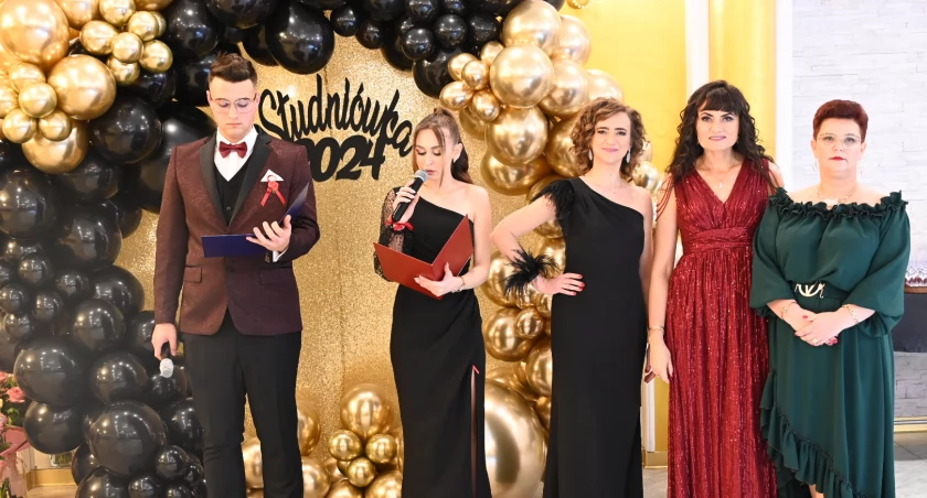 Studniówka 2024: Zespół Szkół w Lubrańcu Marysinie [ZDJĘCIA]