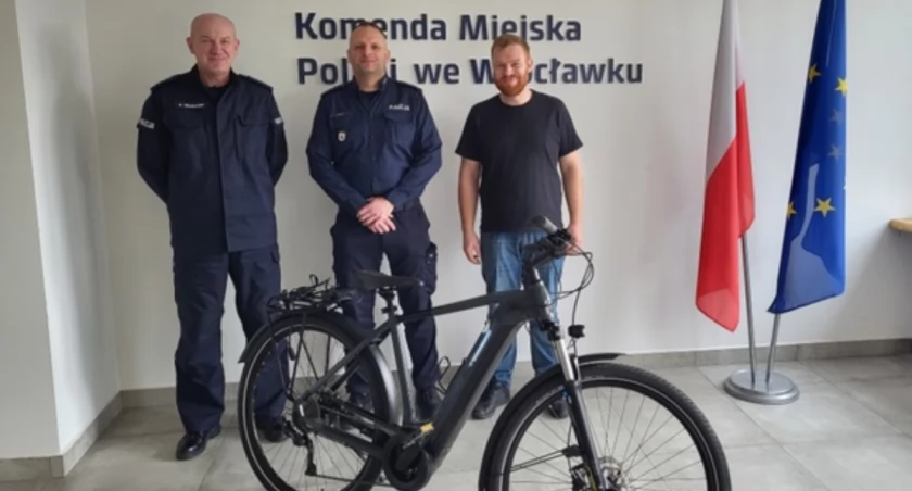 Rower z Niemiec odzyskany we Włocławku. Obywatel Niemiec przyjechał osobiście by podziękować policji