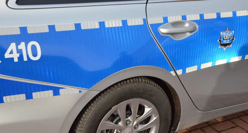 23-latka potrąciła kobietę we Włocławku. Wyjeżdżała z parkingu sklepowego