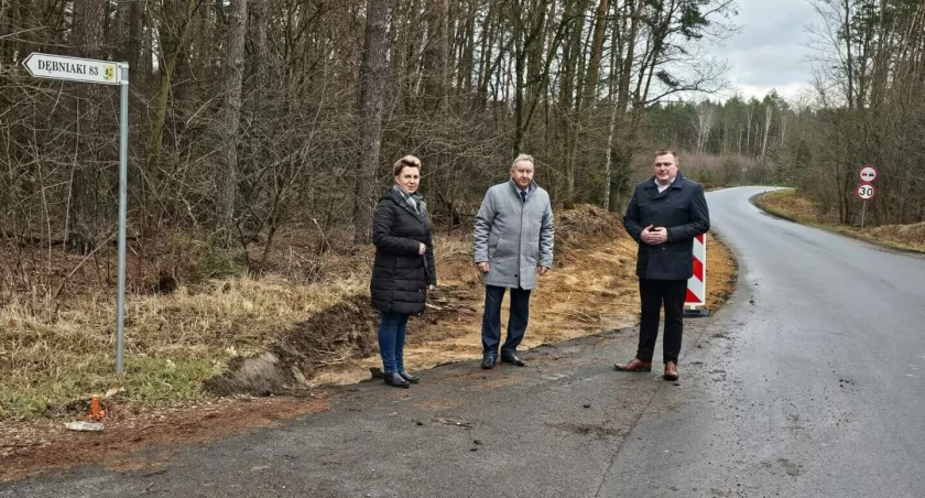 Ścieżka rowerowa Dębniaki - Telążna Leśna i  droga w Ossówku coraz bliżej [ZDJĘCIA]