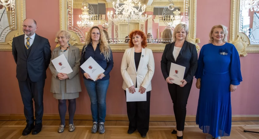 Kujawsko-Pomorska Rada Kobiet. Dwadzieścia osiem pań otrzymało akty powołania [ZDJĘCIA]