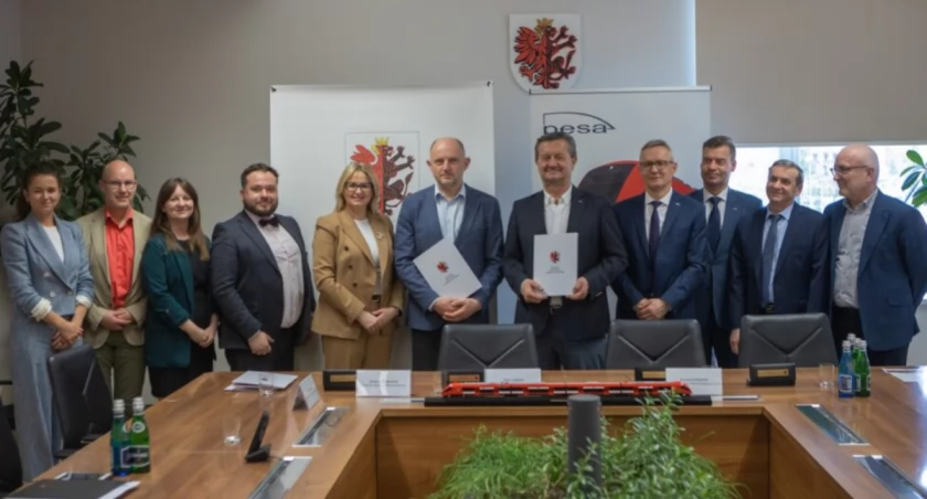 Samorząd województwa kupuje siedem nowoczesnych pociągów