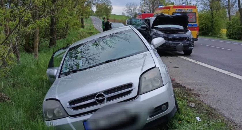 Zderzenie samochodów osobowych w powiecie włocławskim. W akcji 3 jednostki straży 