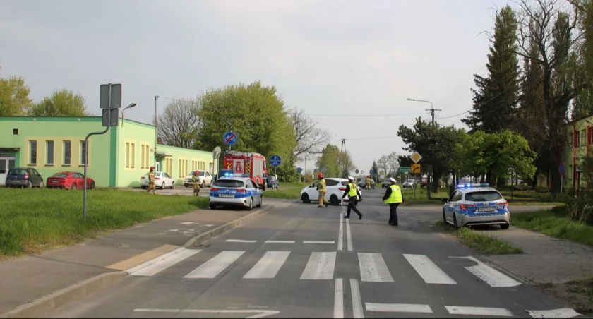 Zderzenie auta z motorowerem w regionie [ZDJĘCIA]
