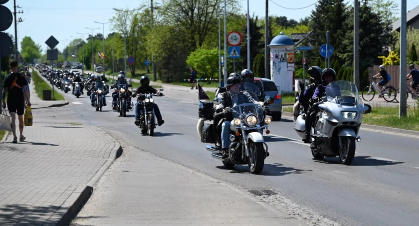 Majówka 2024 Włocławek: Inauguracja MOTO-AERO. Parada motocykli [ZDJĘCIA, VIDEO]
