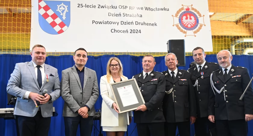 Strażacy świętowali w Choceniu. 25- lecie Związku OSP RP we Włocławku ( ZDJĘCIA, VIDEO)