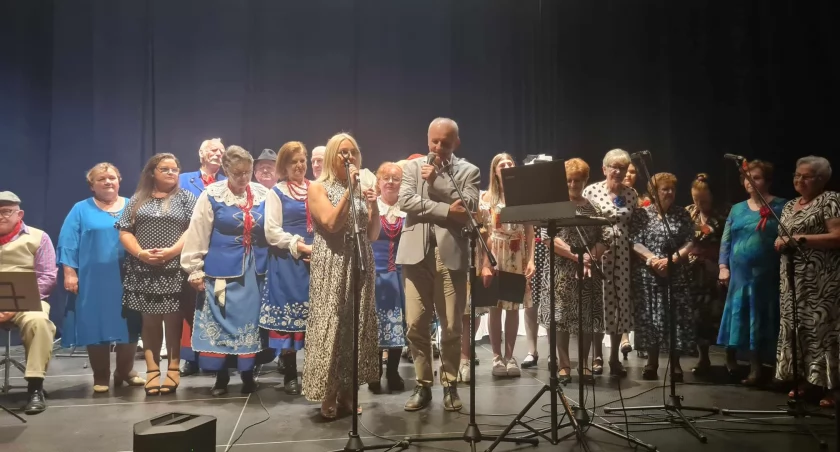 Muzyka, śpiew i wspaniała atmosfera. Tak świętowano Dzień Matki w Smólniku [ZDJĘCIA]