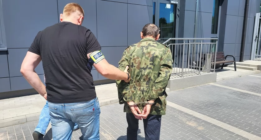Kradzionym rowerem przyjechał ukraść samochód