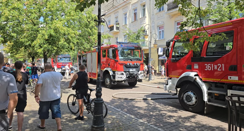 Pożar w centrum Włocławka. Dom straciło 12 rodzin. Trwają zbiórki na pogorzelców