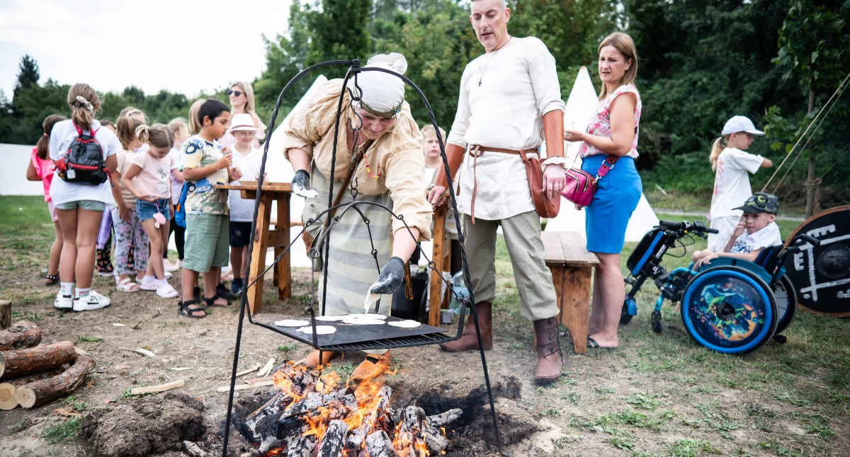 Trwa XVI Piknik Historyczny 2024 w Brześciu Kujawskim [ZDJĘCIA VIDEO]