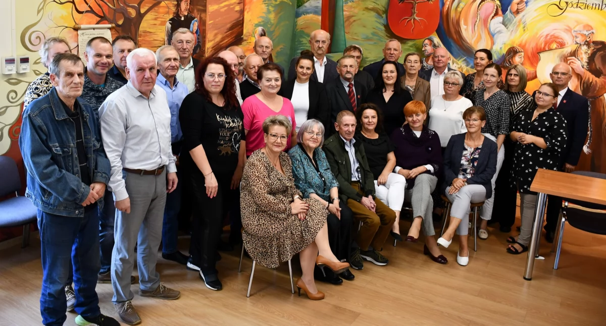 Sołtysi z terenu Gminy Lubraniec zakończyli kadencję. Były  listy gratulacyjne oraz okolicznościowe statuetki [ZDJĘCIA]
