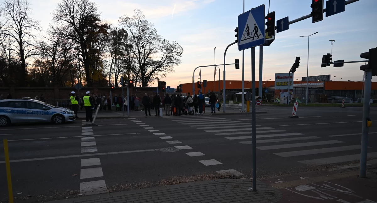 Wszystkich Świętych Włocławek 2024: Zmienia się organizacja ruchu w rejonie cmentarza