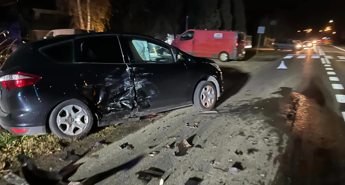 Zderzenie osobówek pod Włocławkiem [FOTO]