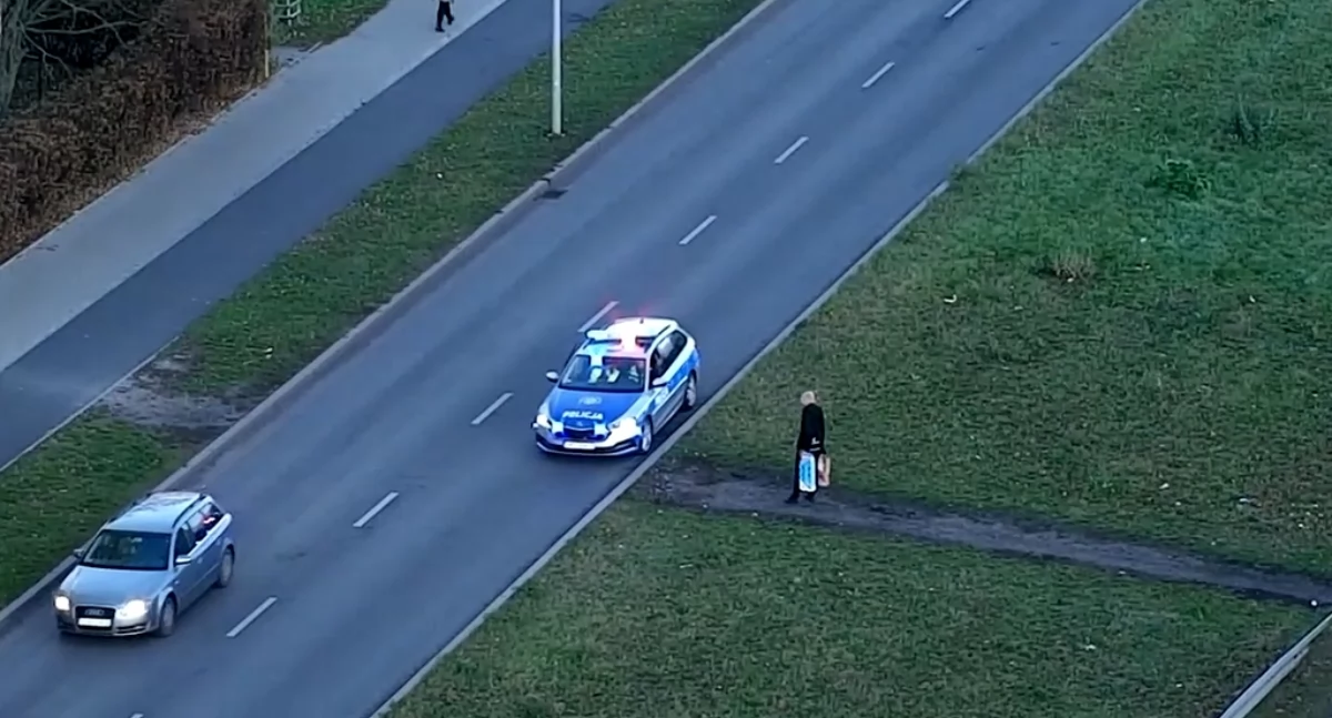 Policyjny dron w akcji! 68 wykroczeń pieszych w jeden dzień – zobacz, co zarejestrowano