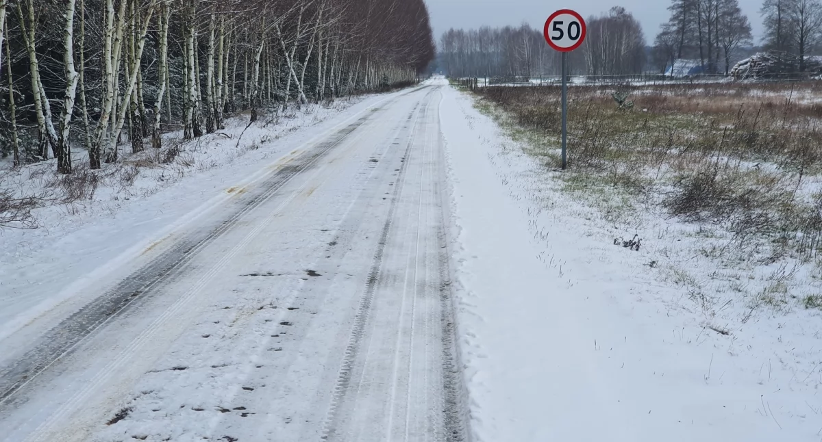 Zimowe utrzymanie dróg w Gminie Włocławek – ważne informacje i numery kontaktowe