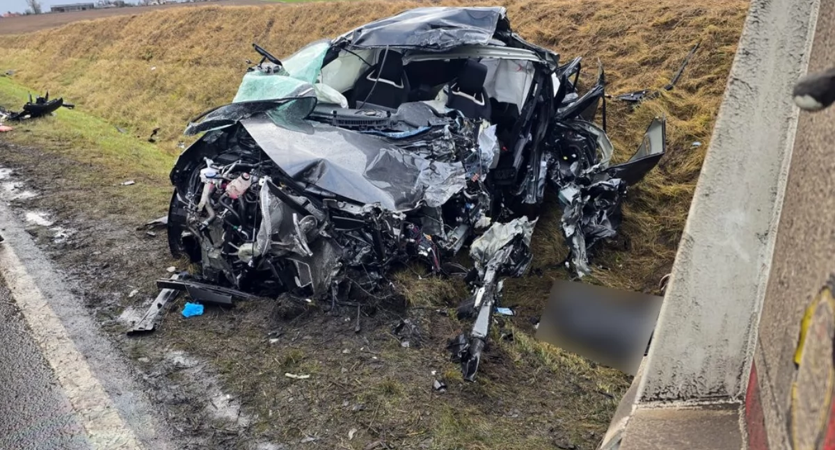 Tragiczny wypadek w regionie: 49-letni kierowca toyoty nie żyje, cztery osoby ranne