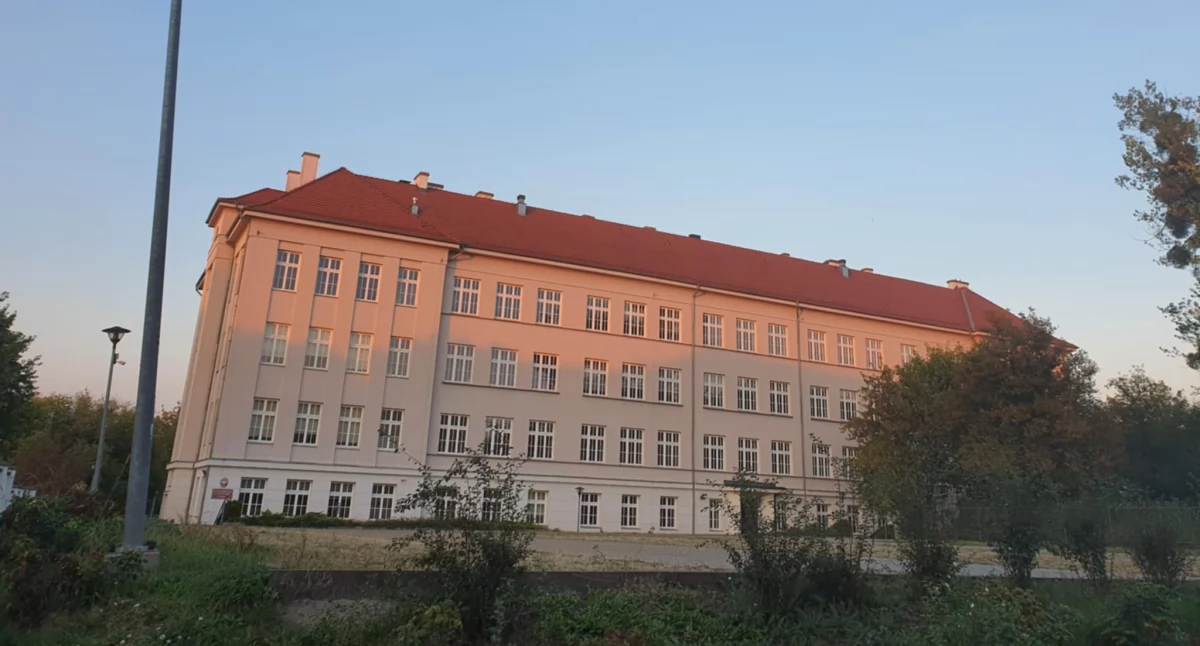 Włocławskie szkoły wśród najlepszych w Polsce – Srebrne i Brązowe odznaki 2025!