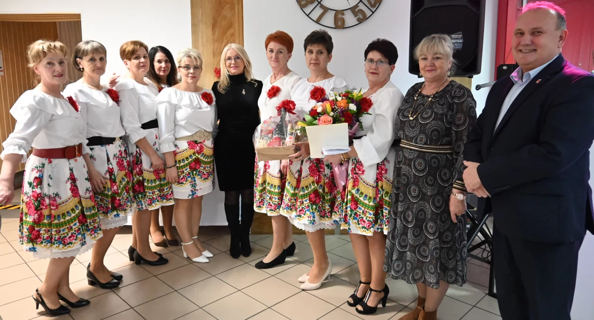 Jubileusz 15-lecia Koła Gospodyń Wiejskich Dąb - Skoki: Święto Tradycji i Społeczności