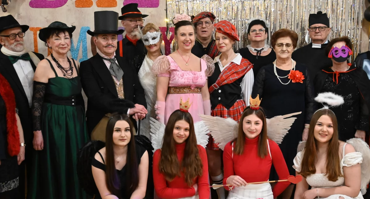 XIV Bal Kostiumowy w Smólniku za nami. To było święto barw, tańca i tradycji
