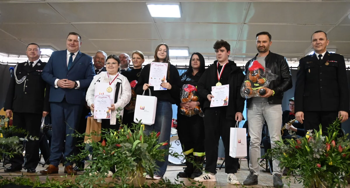 Strażacka wiedza i młodzież w akcji! Powiatowe eliminacje w Starym Brześciu pełne emocji i pasji