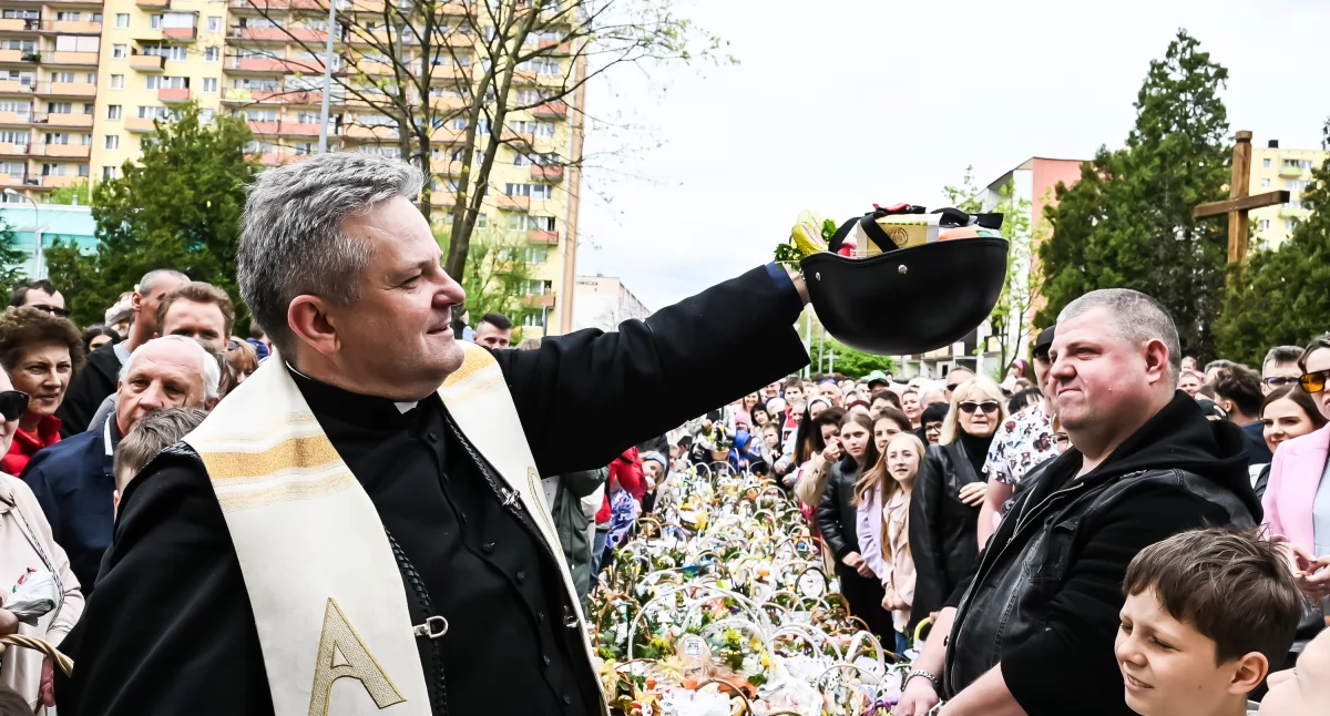 Motoświęconka we Włocławku. Święconka w kasku i ryk silników przed kościołem [FOTO VIDEO]
