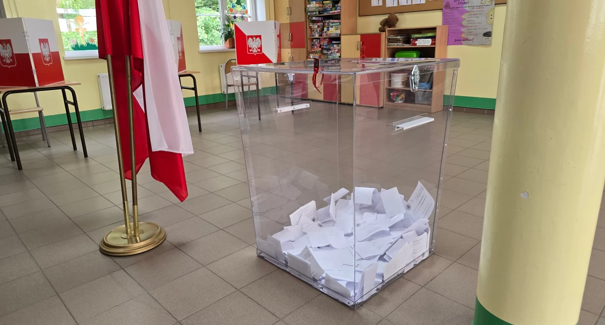 Druga Tura Prezydencka: Włocławek i Okolice Szturmują Urny! Frekwencja - Rekordowa mobilizacja w regionie
