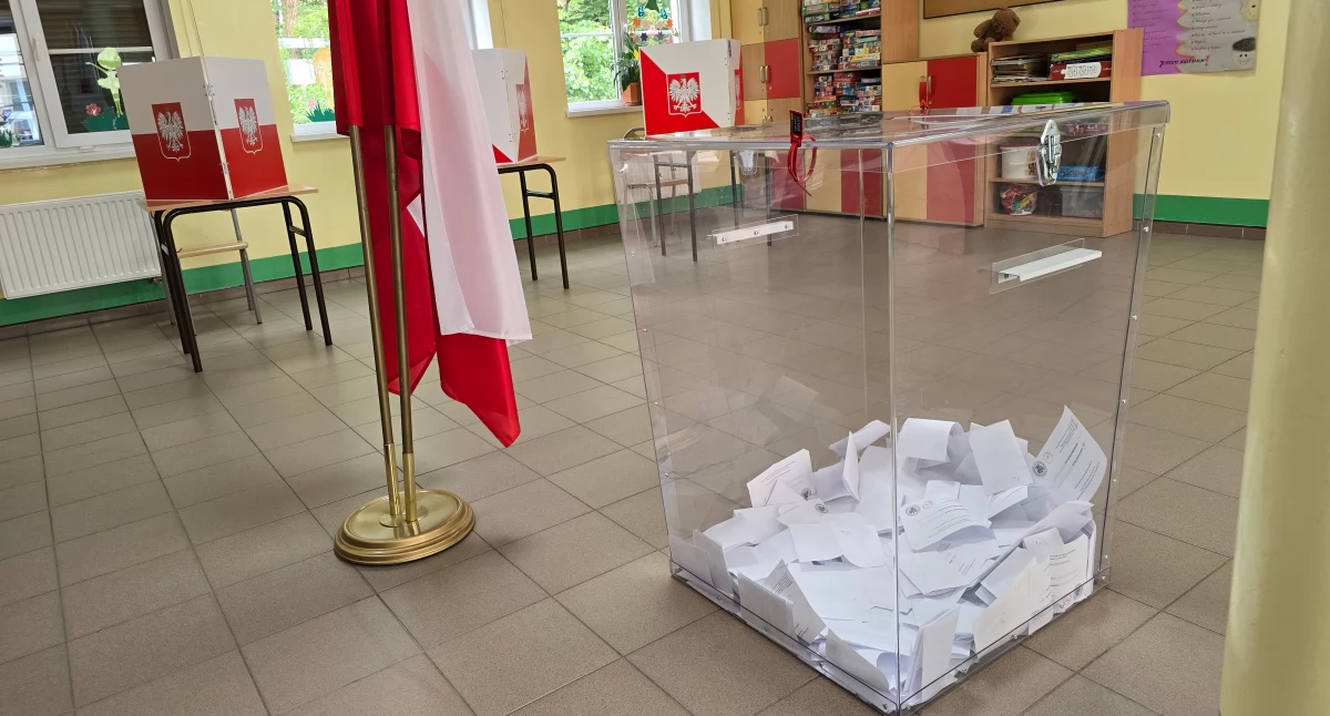 Wybory Prezydenckie 2025: Trzaskowski przed Nawrockim. Exit poll: 50,3 do 49,7 proc.