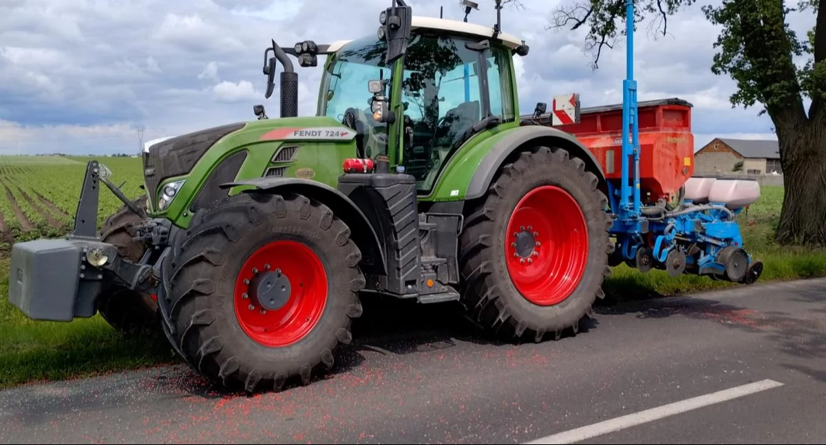 Scania kontra traktor na DW267. Nieudane wyprzedzanie w regionie