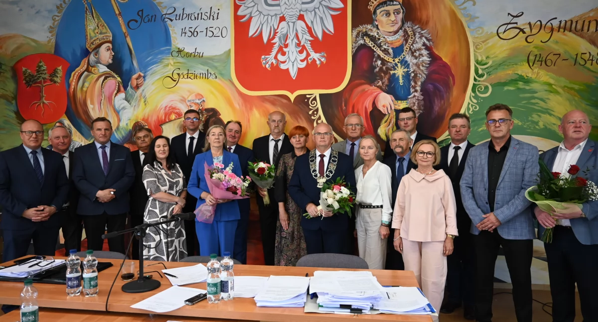 Rada Miejska jednogłośnie za burmistrzem Stanisławem Budzyńskim