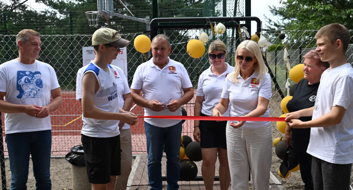 Modzerowo z nowym boiskiem. Sportowa inwestycja z myślą o mieszkańcach