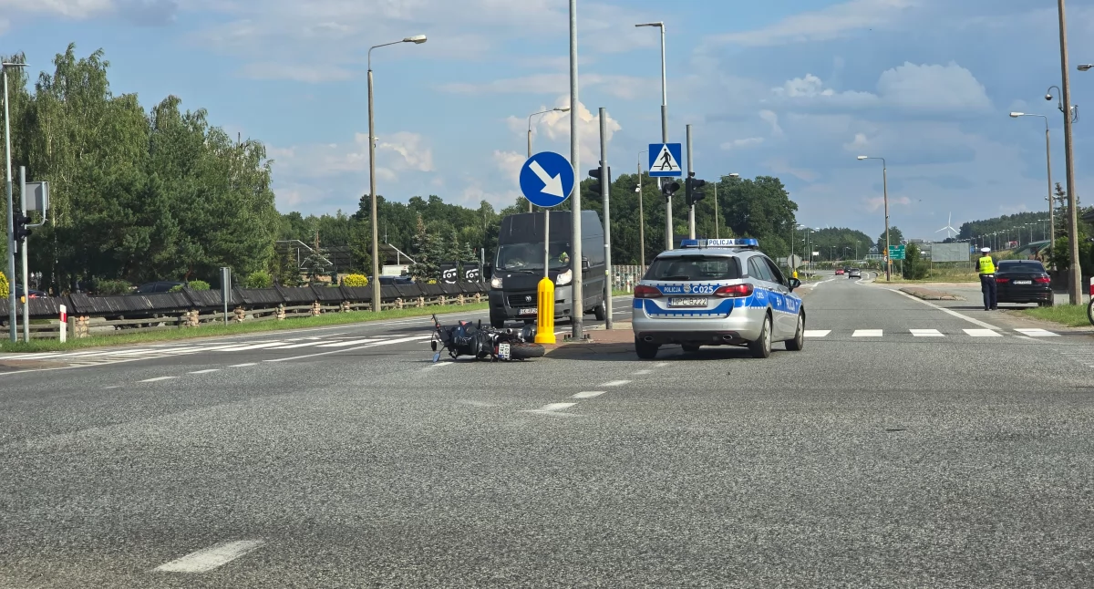 Wypadek na DK91 w Nowym Ciechocinku. Motocyklista w szpitalu po zderzeniu z Audi