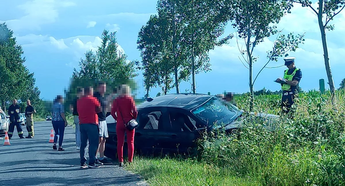 17-latek bez prawa jazdy zabrał BMW mamy. Wiózł kolegę w bagażniku