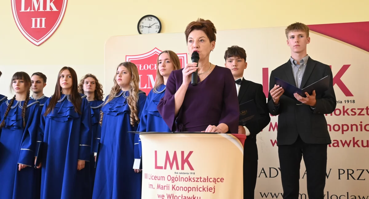Ślubowanie klas pierwszych w LMK Włocławek (ZDJĘCIA)