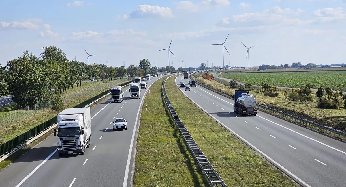 Wyścig słoni na A1! Policja nie miała litości dla kierowców