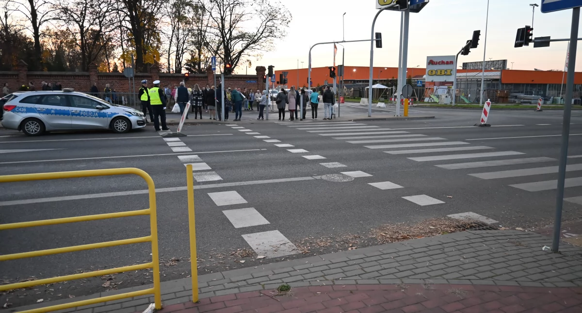 Wszystkich Świętych Włocławek 2025. Zmiany w organizacji ruchu przy cmentarzu