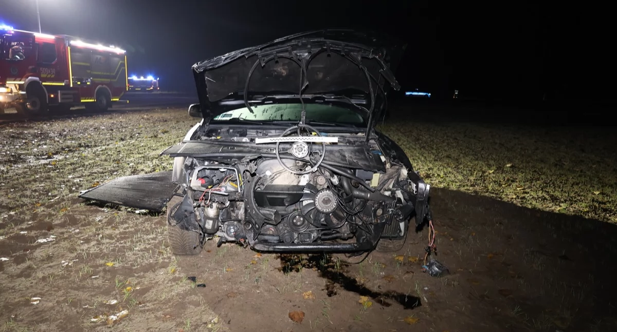 Pijany i bez uprawnień wjechał w inny samochód