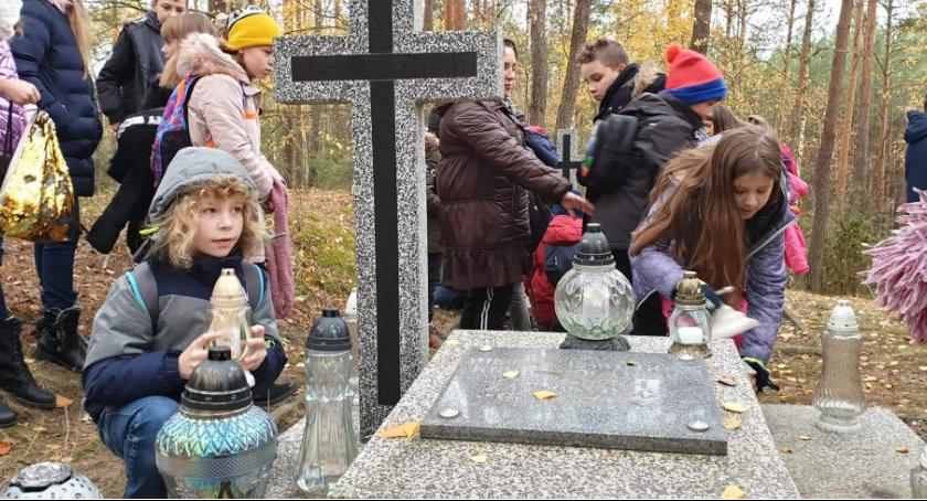 Bo wolność krzyżami się mierzy –Czarnym  Szlakiem Martyrologii
