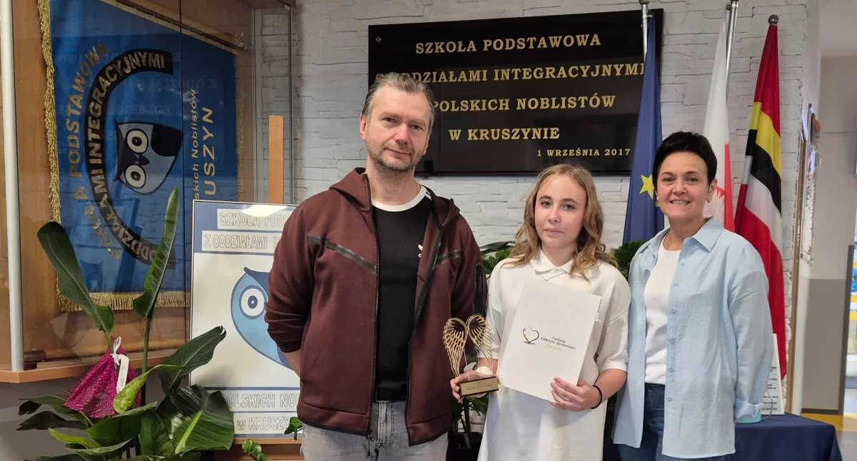 Sukces młodych recytatorów z Kruszyna: Anna i szkolna reprezentacja wyróżniają się na ogólnopolskiej scenie